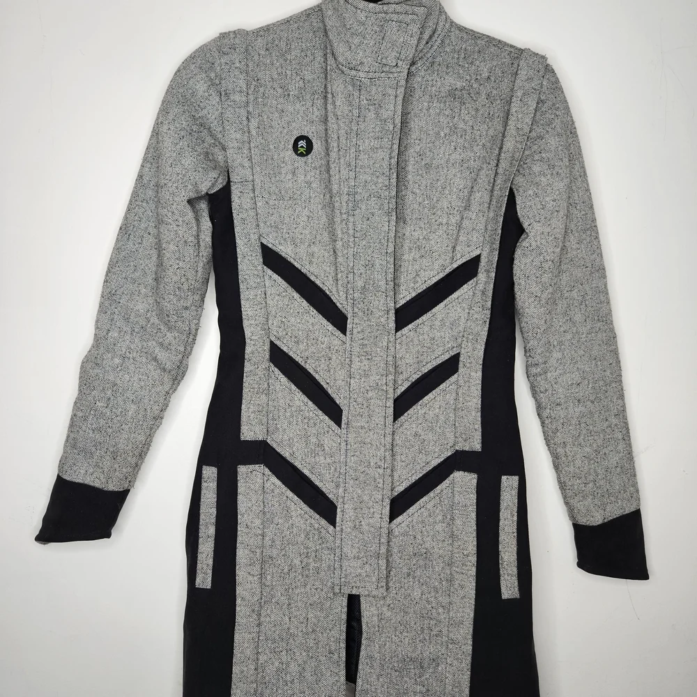 Stylish Gray and Black Women's Coat - Picture 1 of 3